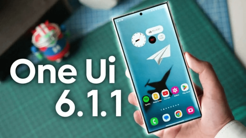 Software is One UI 6.1.1 and Android 14 Tailored for Foldables